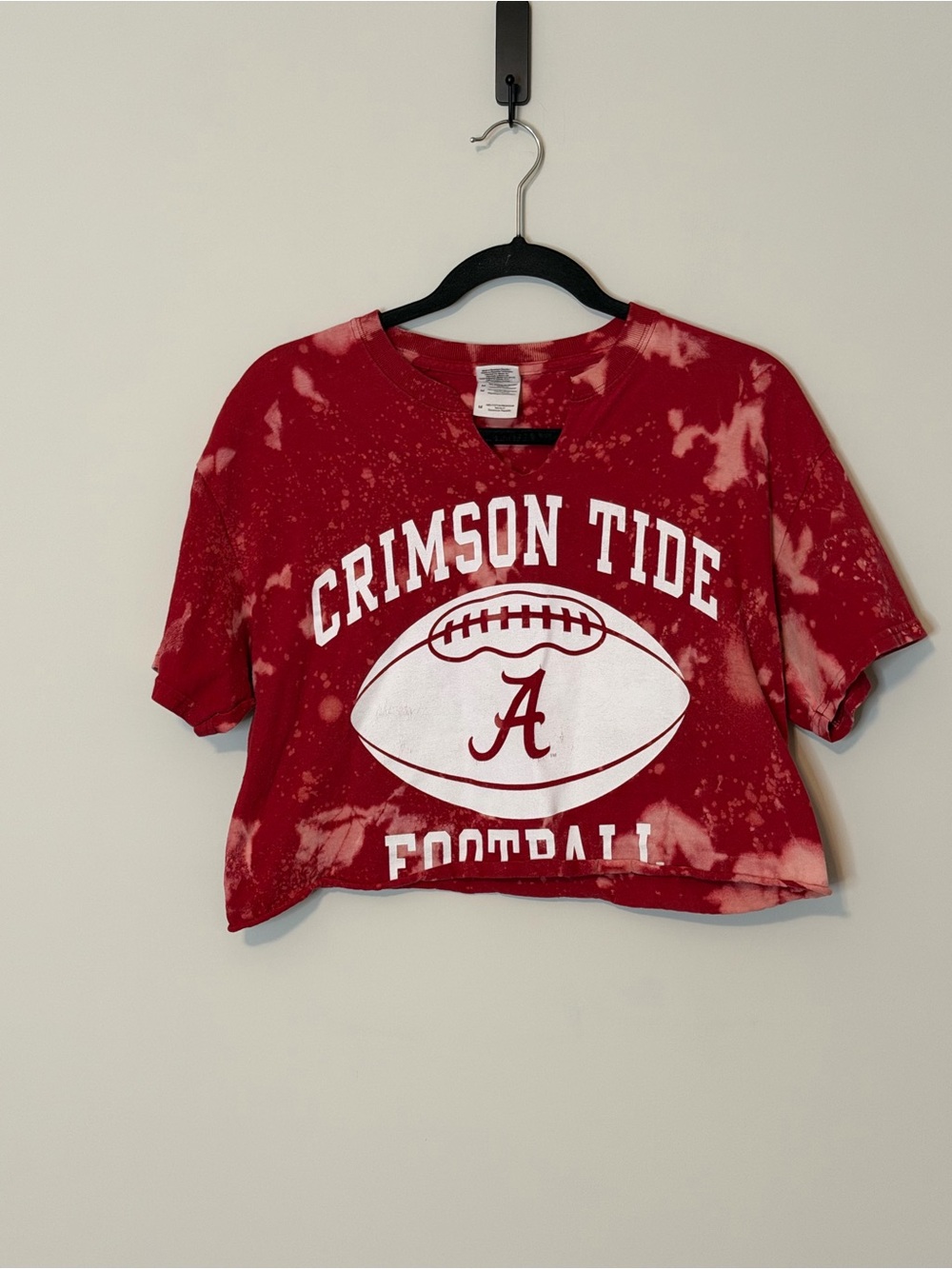 Alabama Crimson Tide Football Bleach Splatter Cropped Graphic Tee Size M
